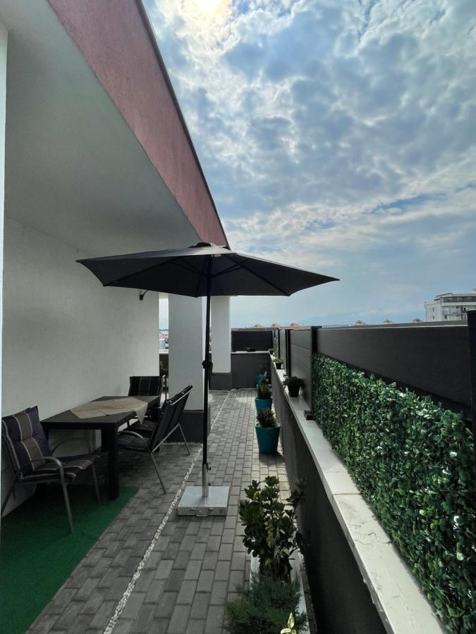 Апартаменты Voyage Cubic Adults Only Сибиу Экстерьер фото