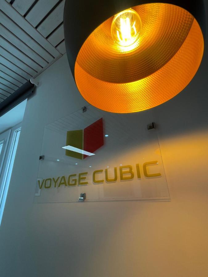 Апартаменты Voyage Cubic Adults Only Сибиу Экстерьер фото